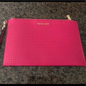 MICHAEL KORS large perforated PINK clutch